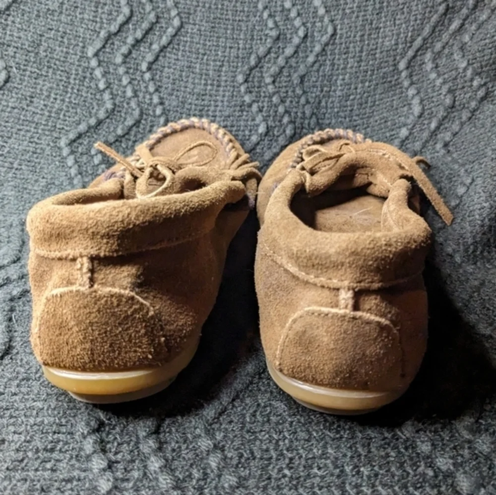 Minnetonka Size 6 Brown Leather Moccasins - Picture 5 of 8